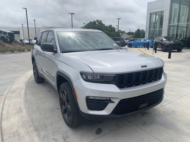 new 2024 Jeep Grand Cherokee car, priced at $41,939