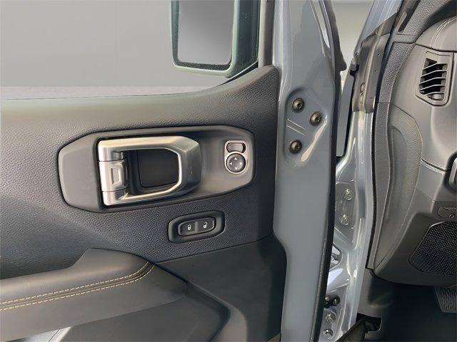 new 2025 Jeep Gladiator car, priced at $43,657