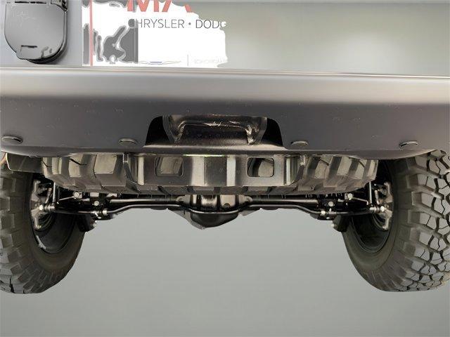 new 2025 Jeep Gladiator car, priced at $43,657