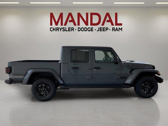 new 2025 Jeep Gladiator car, priced at $43,657