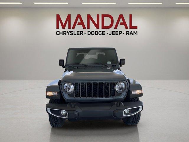 new 2025 Jeep Gladiator car, priced at $43,657