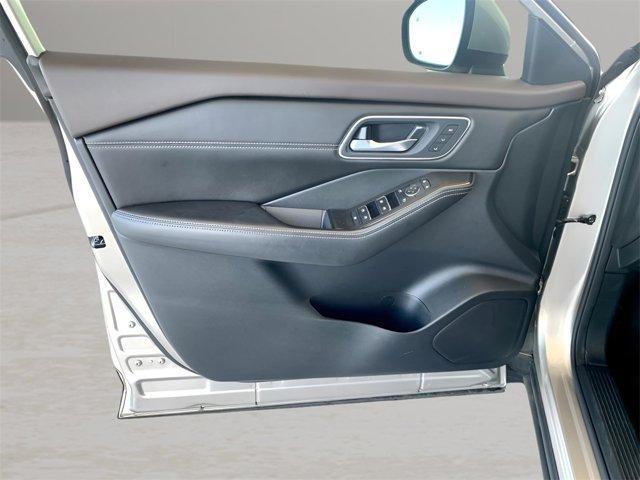 used 2021 Nissan Rogue car, priced at $25,300