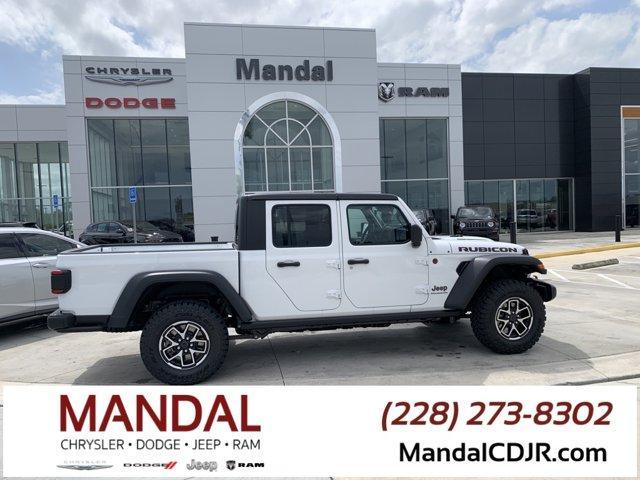 new 2024 Jeep Gladiator car, priced at $55,425