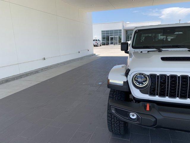 new 2025 Jeep Gladiator car, priced at $48,381