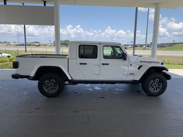 new 2025 Jeep Gladiator car, priced at $48,381