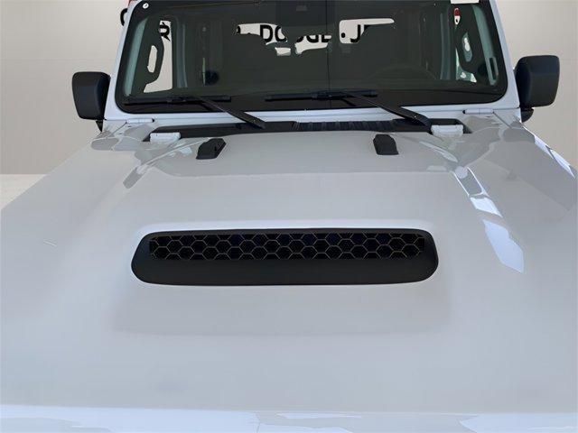 new 2025 Jeep Gladiator car, priced at $48,381