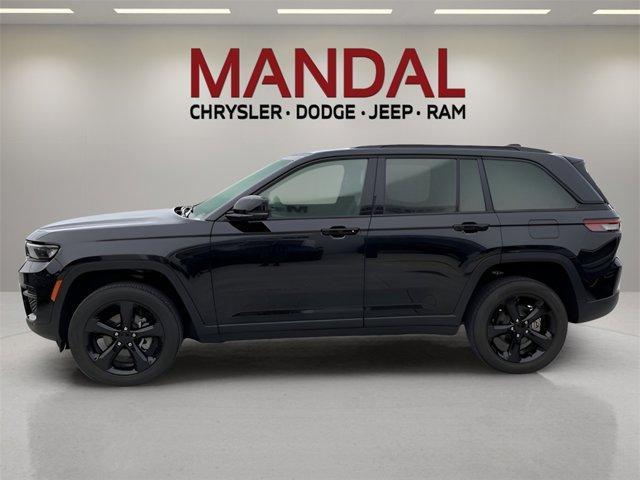 new 2025 Jeep Grand Cherokee car, priced at $37,535