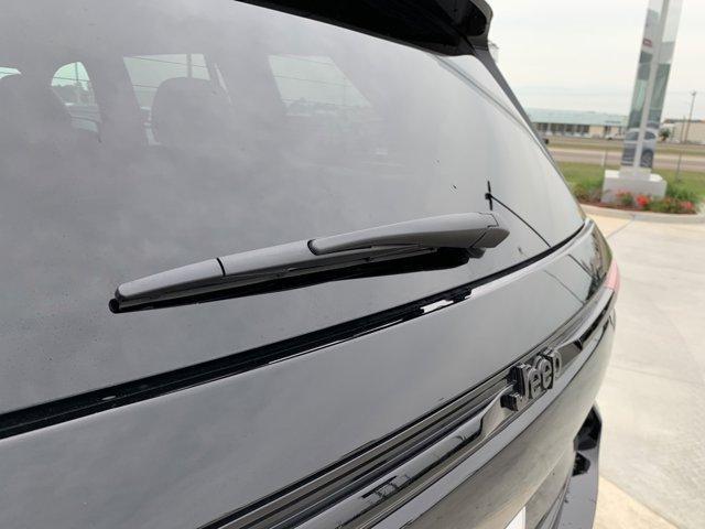 new 2025 Jeep Grand Cherokee car, priced at $37,535
