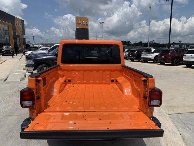 new 2025 Jeep Gladiator car, priced at $44,407