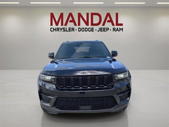 new 2025 Jeep Grand Cherokee car, priced at $40,164