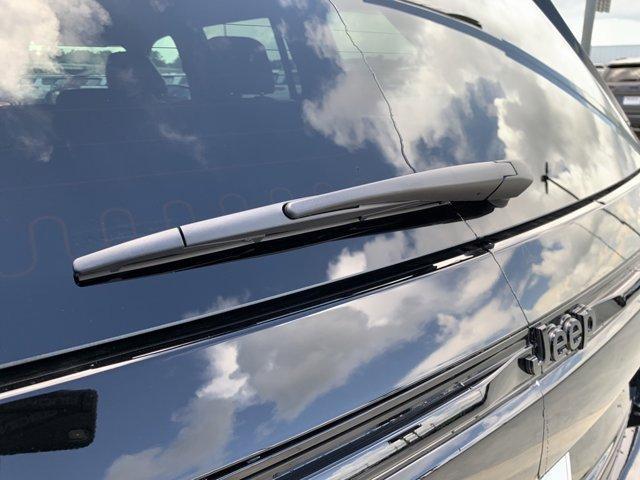 new 2025 Jeep Grand Cherokee car, priced at $40,164