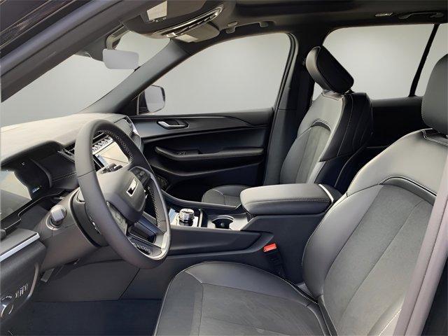 new 2025 Jeep Grand Cherokee car, priced at $40,164