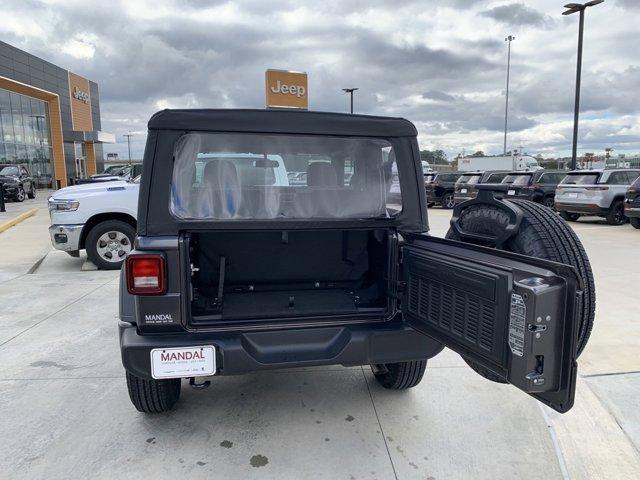 new 2025 Jeep Wrangler car, priced at $32,725