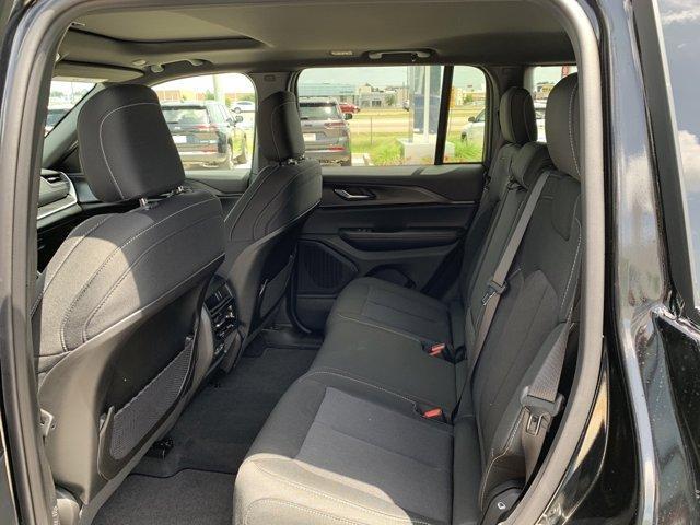 new 2025 Jeep Grand Cherokee car, priced at $37,742