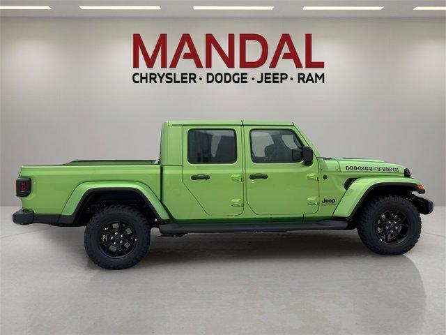 new 2025 Jeep Gladiator car, priced at $43,657