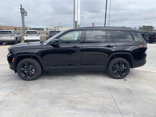 new 2024 Jeep Grand Cherokee L car, priced at $42,085