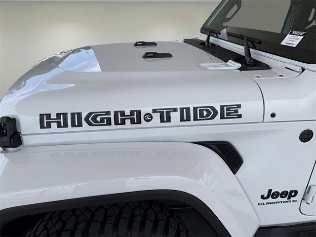 new 2025 Jeep Gladiator car, priced at $43,982