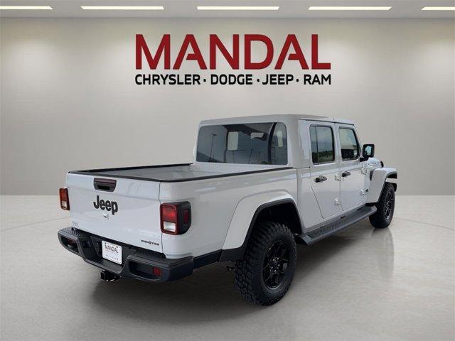 new 2025 Jeep Gladiator car, priced at $43,982