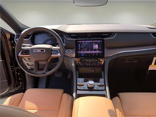 new 2025 Jeep Grand Cherokee car, priced at $52,417