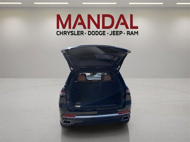 new 2025 Jeep Grand Cherokee car, priced at $52,417