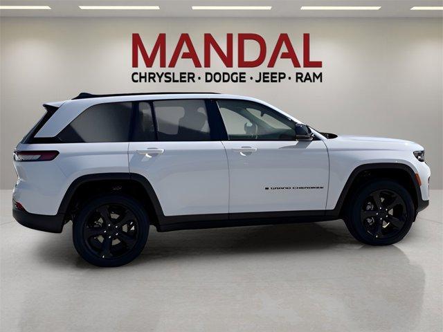 new 2025 Jeep Grand Cherokee car, priced at $39,708