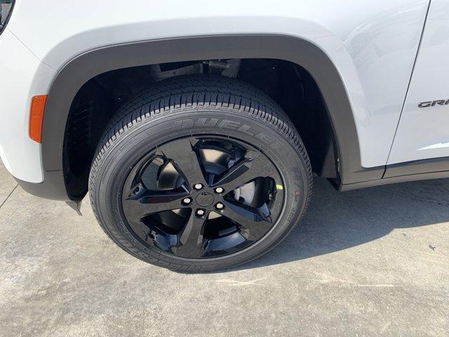new 2025 Jeep Grand Cherokee car, priced at $39,575