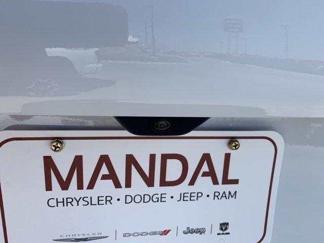 new 2025 Jeep Grand Cherokee car, priced at $39,575