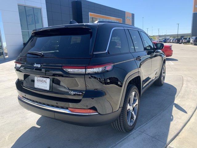 new 2024 Jeep Grand Cherokee car, priced at $41,852