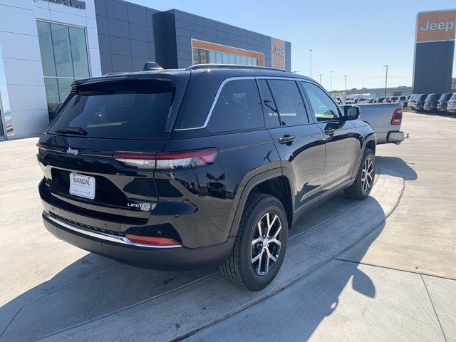 new 2024 Jeep Grand Cherokee car, priced at $39,280