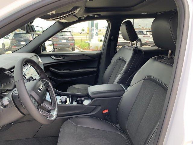 new 2025 Jeep Grand Cherokee L car, priced at $42,058