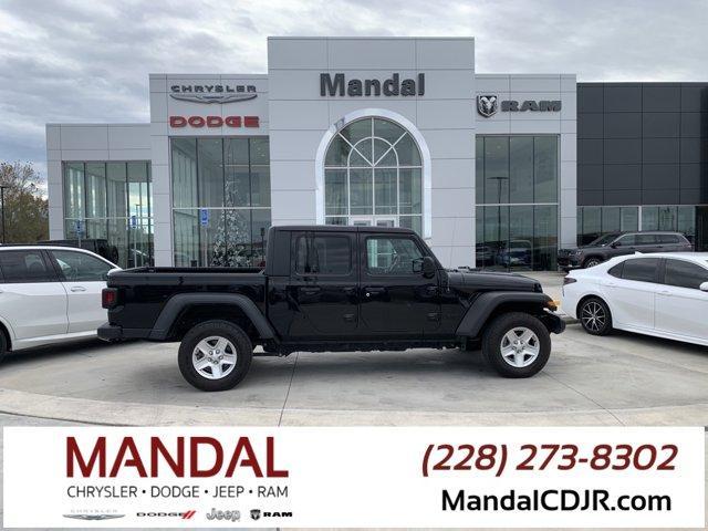 used 2023 Jeep Gladiator car, priced at $29,000