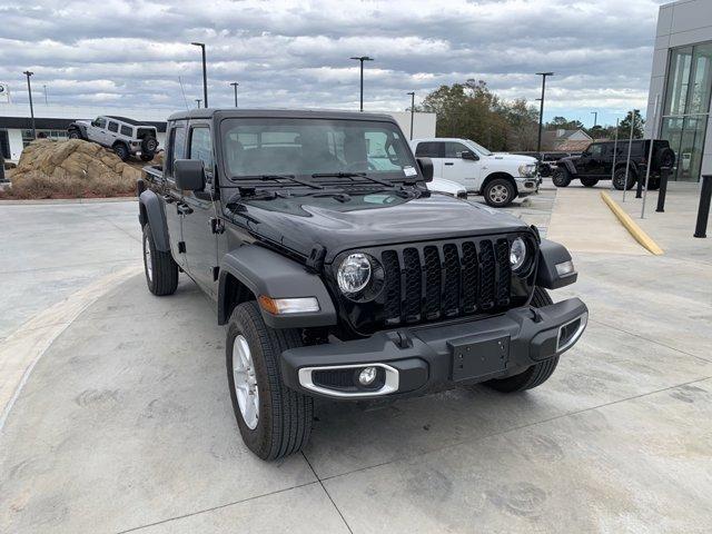 used 2023 Jeep Gladiator car, priced at $29,000