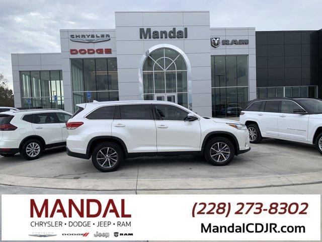 used 2019 Toyota Highlander car, priced at $23,488