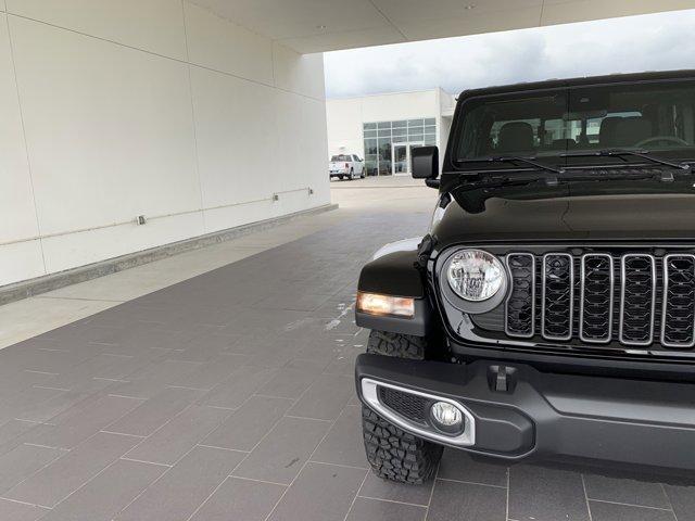 new 2025 Jeep Gladiator car, priced at $44,407
