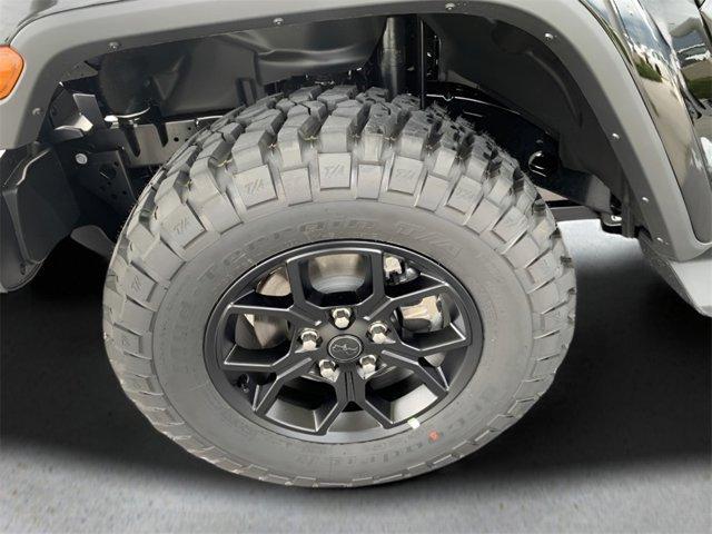 new 2025 Jeep Gladiator car, priced at $43,657
