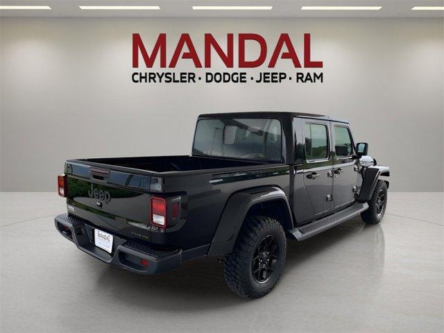 new 2025 Jeep Gladiator car, priced at $43,657