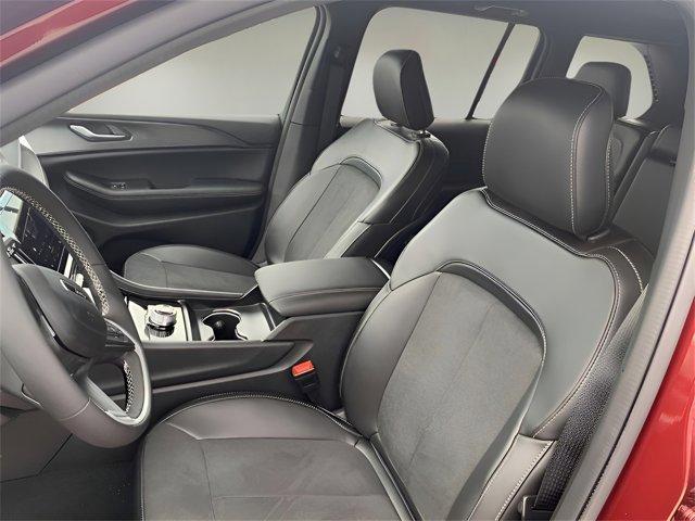 new 2024 Jeep Grand Cherokee car, priced at $36,989