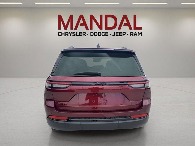 new 2024 Jeep Grand Cherokee car, priced at $36,989
