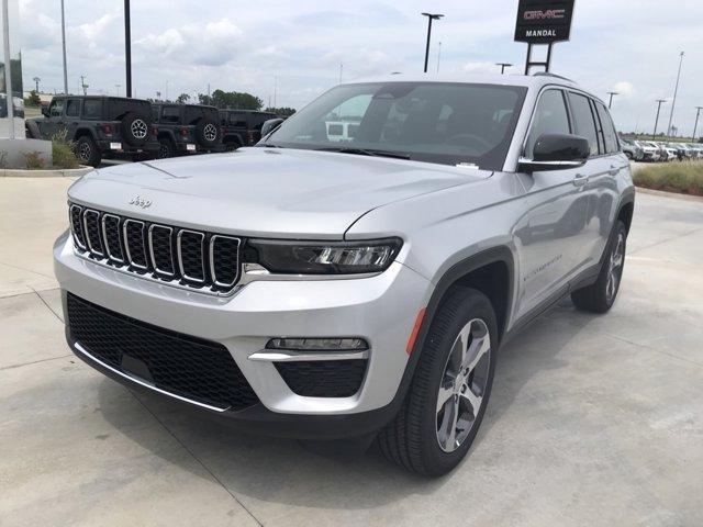 new 2024 Jeep Grand Cherokee car, priced at $40,382