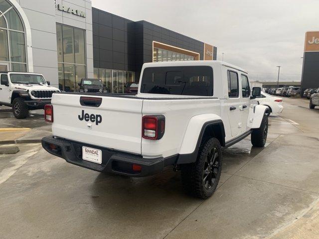 new 2025 Jeep Gladiator car, priced at $38,850