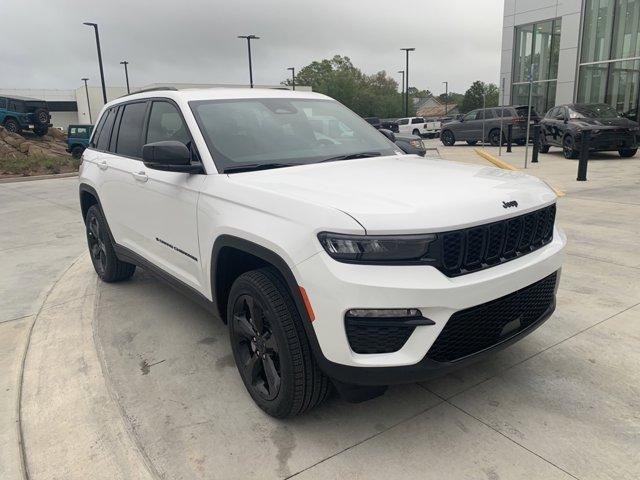 new 2024 Jeep Grand Cherokee car, priced at $41,999