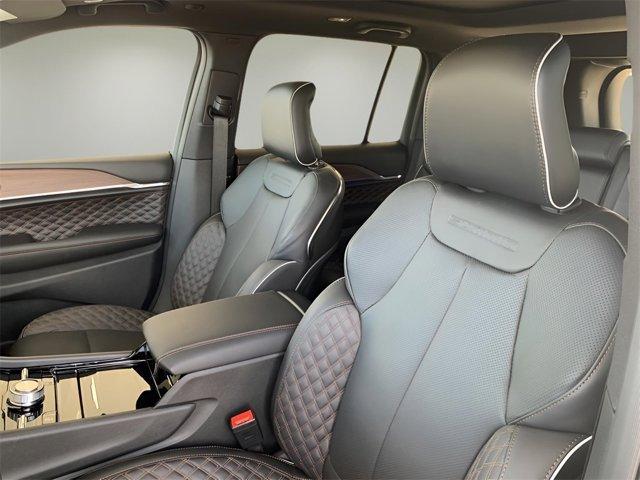 new 2025 Jeep Grand Cherokee car, priced at $59,120