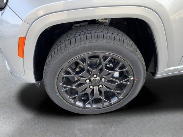 new 2025 Jeep Grand Cherokee car, priced at $59,120