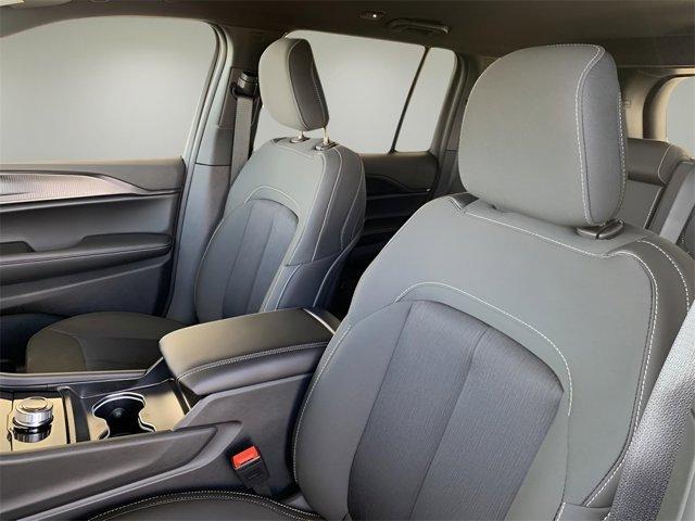 new 2025 Jeep Grand Cherokee car, priced at $34,704