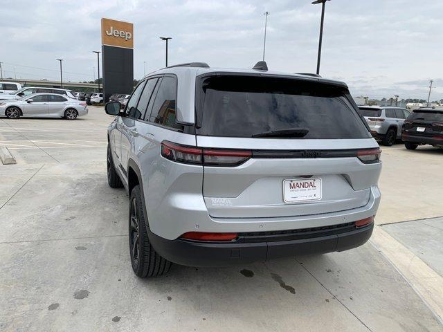 new 2025 Jeep Grand Cherokee car, priced at $43,316