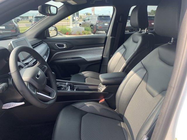 new 2025 Jeep Compass car, priced at $27,828
