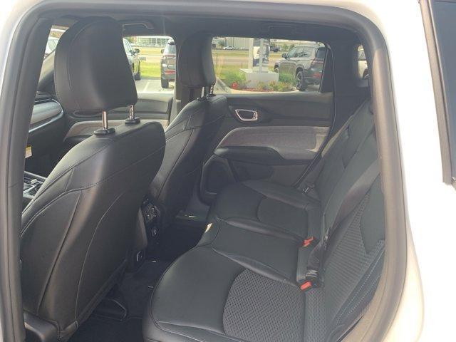 new 2025 Jeep Compass car, priced at $27,828