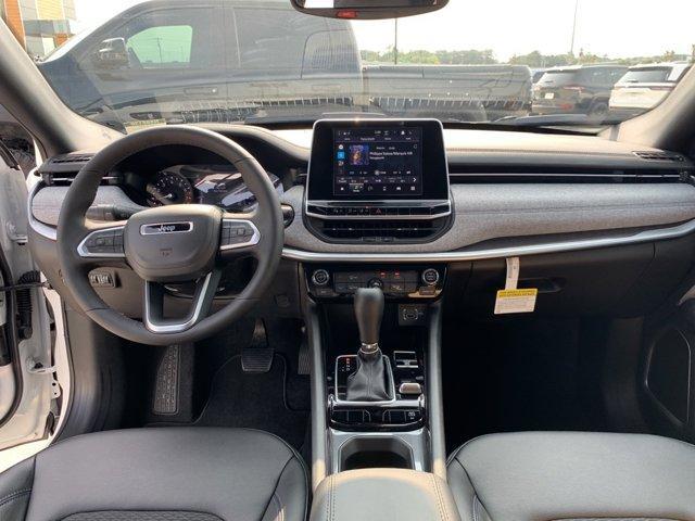 new 2025 Jeep Compass car, priced at $27,828
