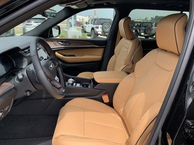 new 2025 Jeep Grand Cherokee L car, priced at $58,438