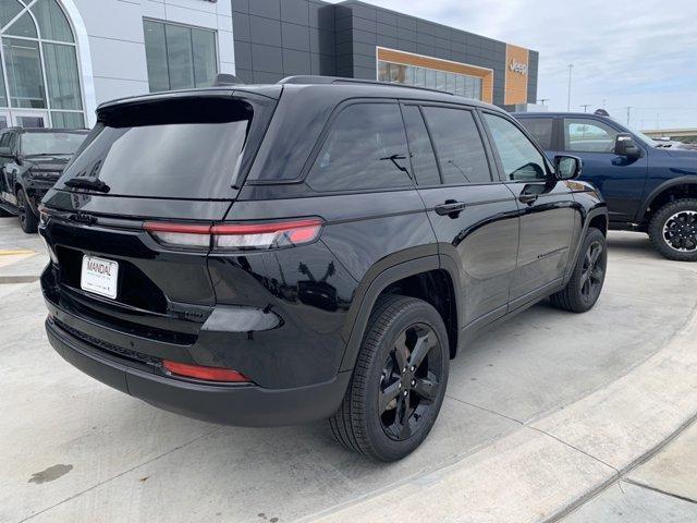 new 2024 Jeep Grand Cherokee car, priced at $42,462